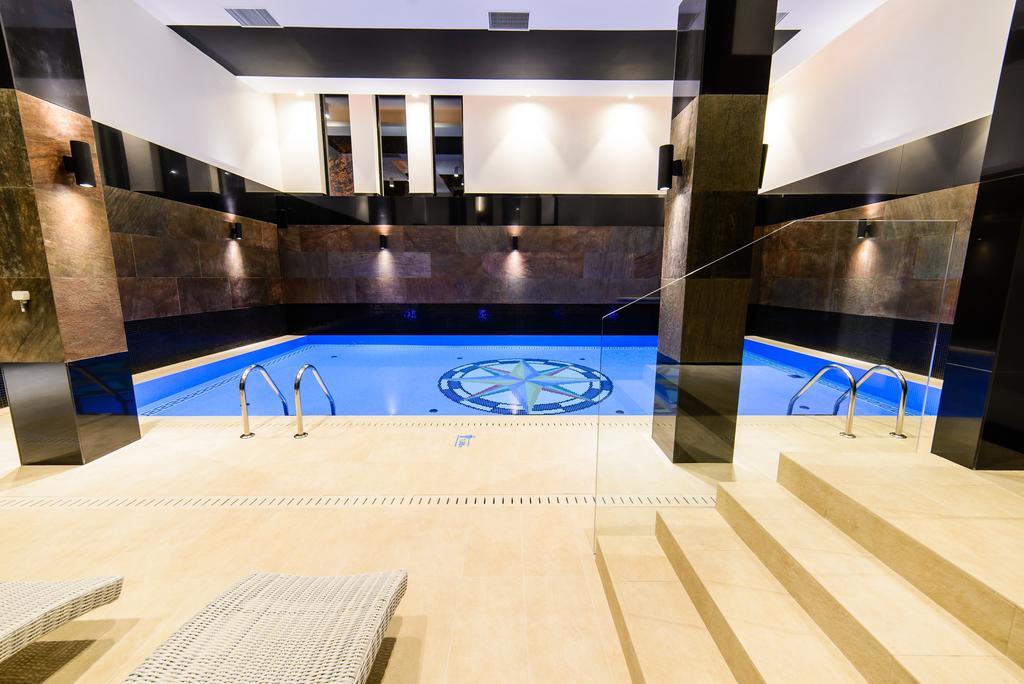 Arena Hotel Spa & Wellness Tychy Extérieur photo